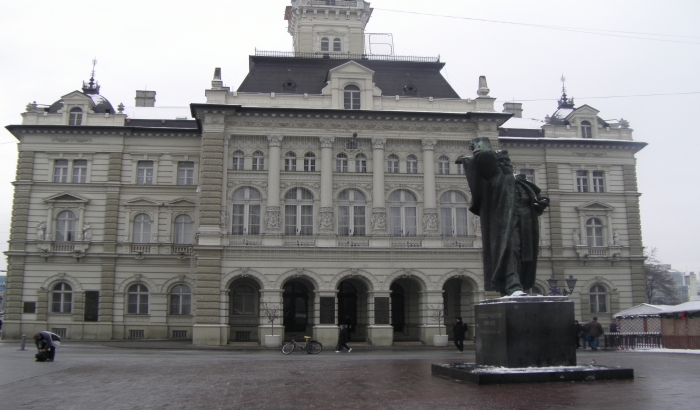 Novac na konkursu sumnjivim organizacijama i zaposlenom u Gradskoj kući